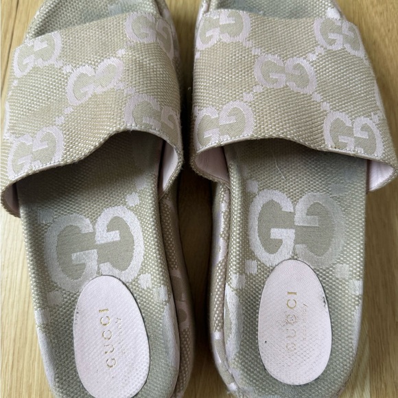 Gucci Beige and Light Purple GG Canvas Slide Sandals - Picture 4 of 6